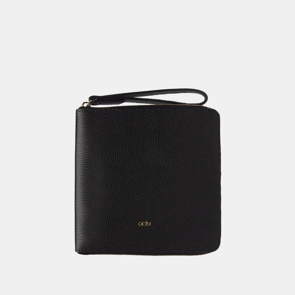 Travel Organizer in Black