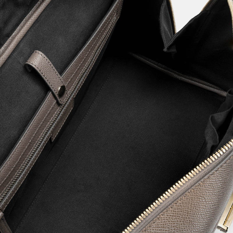 Palermo Italian Leather Weekender in Taupe